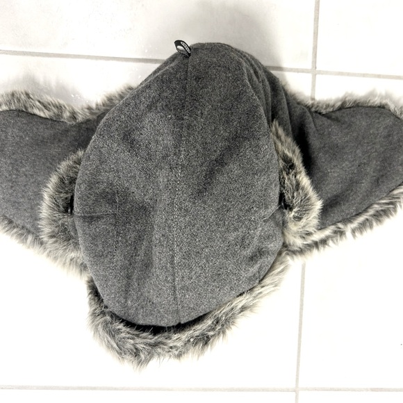 Boy’s Dark Grey Faux Fur Winter Trapper Hat Toque - Picture 5 of 11
